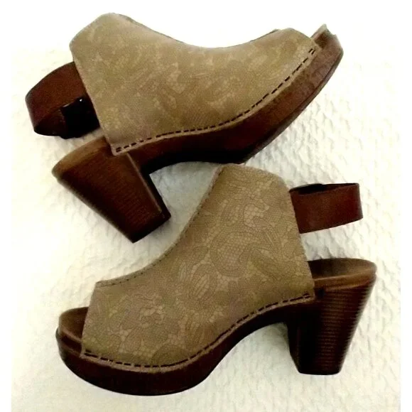DANSKO Reggie Platform Heel Peep Toe Slingback Sandals Clogs Taupe - 8.5M US - Picture 2 of 9